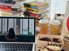 -HOT CRUSH趁热集合·现烤面包(环球港店)