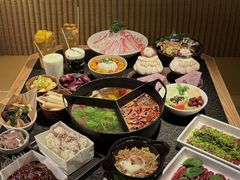 -三出山火锅(南京万象天地店)
