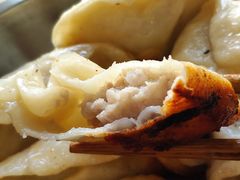 -黄阿姨锅贴大王(万航渡路店)