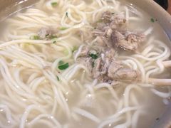 -亮亮面馆(经六路店)