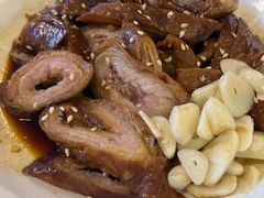 -老鼎万春卤菜(五代传承创始老店)