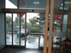 -奔驰上海利星(七宝店)