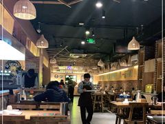 大堂-平娃三宝烧烤·面食(南小街店)