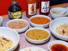 -裕兴记•蟹黄面馆(人民广场店)