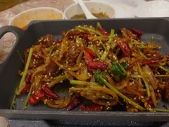 石板烤羊肉-长白山国际酒店中餐厅
