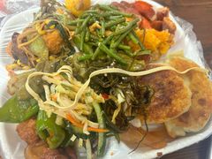 -食里香自助快餐(香槟小镇店)