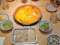 -洱火云南酸菜牛肉火锅(石景山当代商城店)