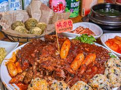 -喇喇排骨火锅·传统韩式脊骨汤(望京西园总店)