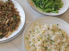 香葱蛋炒饭-食光慢宴·安吉土菜馆