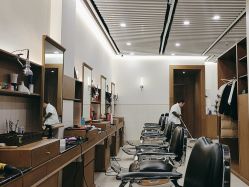 -MARTIN'S BARBER SHOP男士理发馆