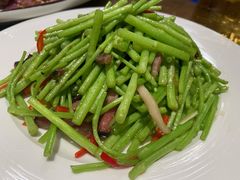 藜蒿炒腊味-渝悦情·新派川菜(建国门店)