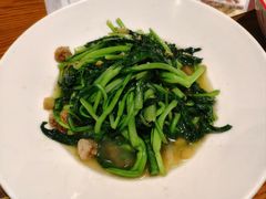 -黄泥岗·地道湖北菜(奥特莱斯店)