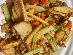 砂窝爆菌菇-兰湘子·湘菜小炒(荥阳吾悦广场店)