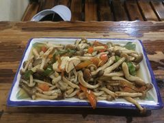 炒野生菌-唠叨坊私房菜(五一街店)