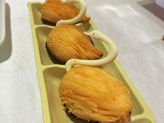 榴莲千丝酥-稻香酒家·34年老字号·港式粤菜(汉街店)