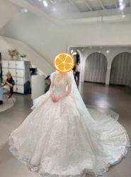 -艾米丽婚纱礼服