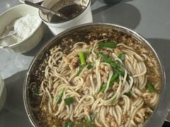 -正宗杨记普洱酸醋米线(总店)