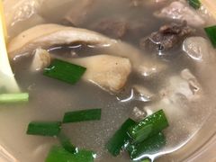 招牌牛羊杂汤-牛师傅广式药膳牛骨汤美食(江南西店)