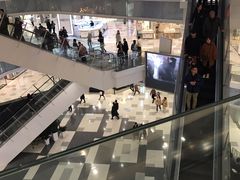 -优衣库(上海虹口龙之梦店)