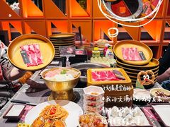 -牛YO寿喜烧·铁板烧和牛火锅自助(市府恒隆店)