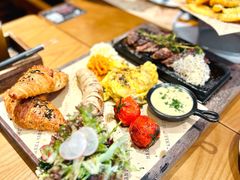 -Mark&Mars Restaurant
