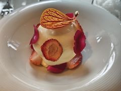 -弦月窗LUNETTE BY AMANDA(复兴路店)