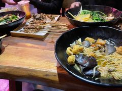 -万记麻辣烫国展总店