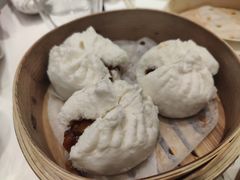 蜜汁叉烧雪山包-翠园(北京王府中环店)