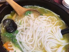 -妈妈故事米线(市府恒隆店)