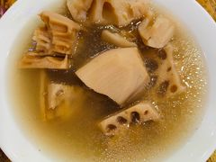 藕汤骨汤-雨田饭店