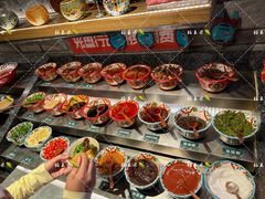 -老牌坊云南鱼豆花火锅(哈西万达店)