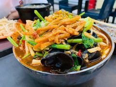 -红鼻子桂林米粉(金唐新光界店)