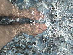 -涨巢·潮玩水疗局