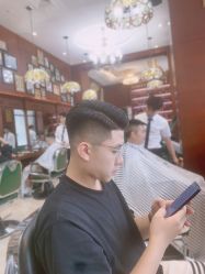 -尼特斯男士发型馆