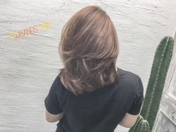 -God Hands发型设计复古会所