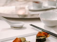 金菜脆葱豚肉东北米卷-宝丽轩中餐厅BAOLIXUAN