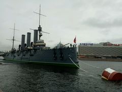 -阿芙乐尔号巡洋舰