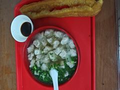 -张阿三馄饨店