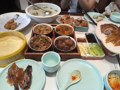 -梅利汴京烤鸭•开封豫菜地标店(东大街店)
