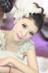 芳芳-FIONA MAKE UP恋妆造型