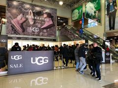 -UGG(燕莎奥特莱斯购物中心店)