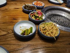 -明洞阿姨·韩式酱蟹烤肉·创意料理(三元桥店)