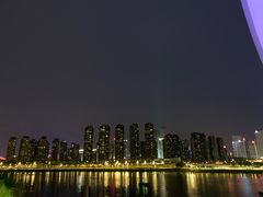 -南京眼步行桥