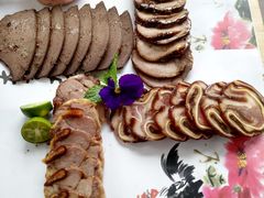 烧肉拼盘-有喜胶东小馆(太申祥和店)