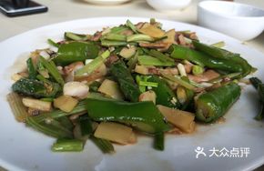 Stir-Fried Goose Intestine with Black Bean and Pepper