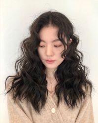 -变画·发型STUDIO