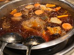 -肖肖酸萝卜鱼火锅(总店)