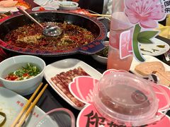 -何师傅美蛙鱼头(汉街店)