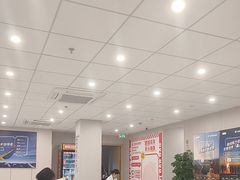 -上海和平眼科医院