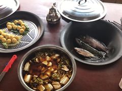 -粘豆包柴火铁锅炖
